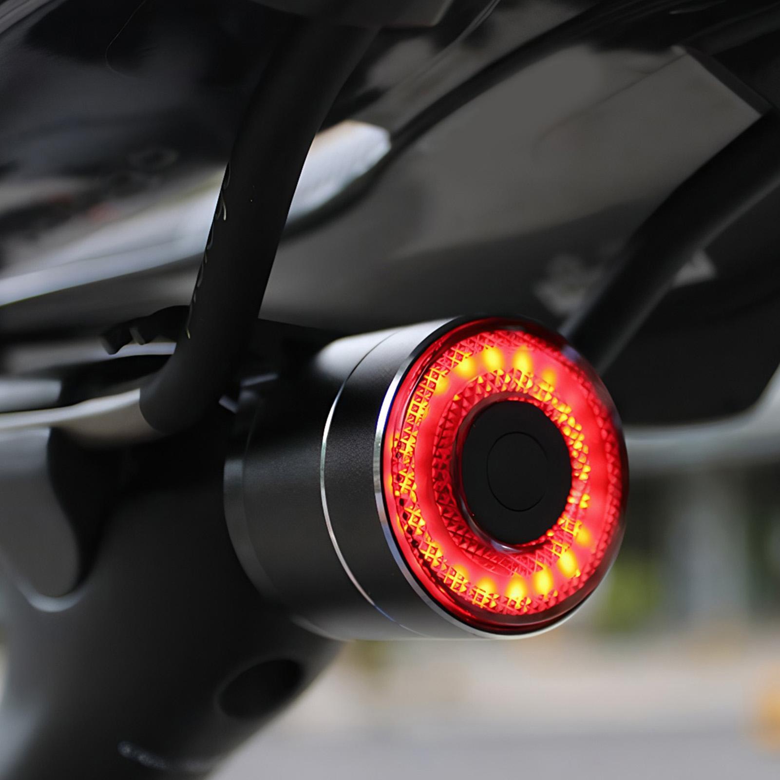 Feu arrière de vélo intelligen - Mountain Biking Lights avis et prix